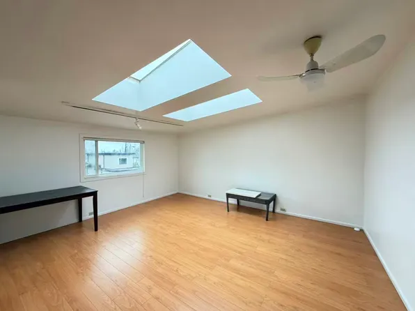 2572 E 54th Ave, Vancouver, BC V5S 1X4