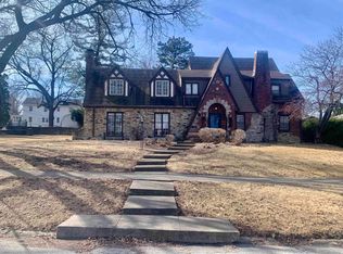 205 Columbia Cir, Waterloo, IA 50701