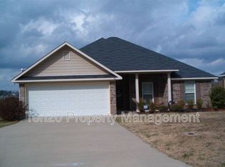 18 Hillside Dr, Phenix City, AL 36870