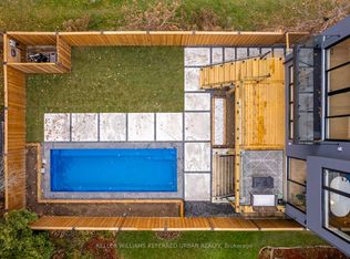 33 12th St, Toronto, ON M8V 3G8