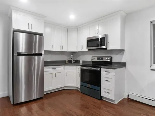 1823 Anthony Avenue image 8 of 31