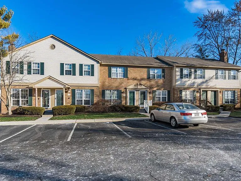 7768 Willowcove Ct — Photo 1