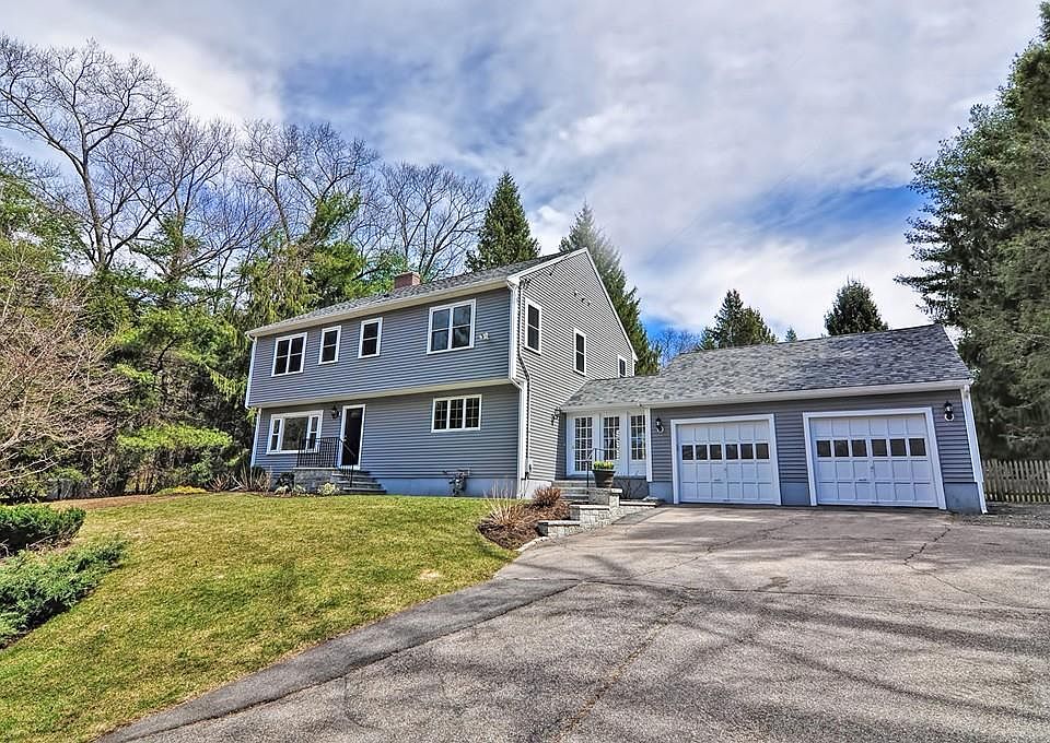242 South St, Medfield, MA 02052 Zillow