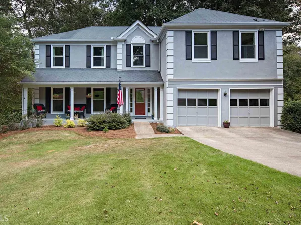 1190 River Bank Ct, Lilburn, GA 30047