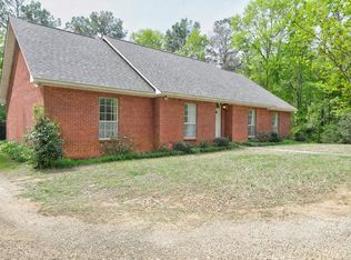133 Steve St, Calhoun City, MS 38916