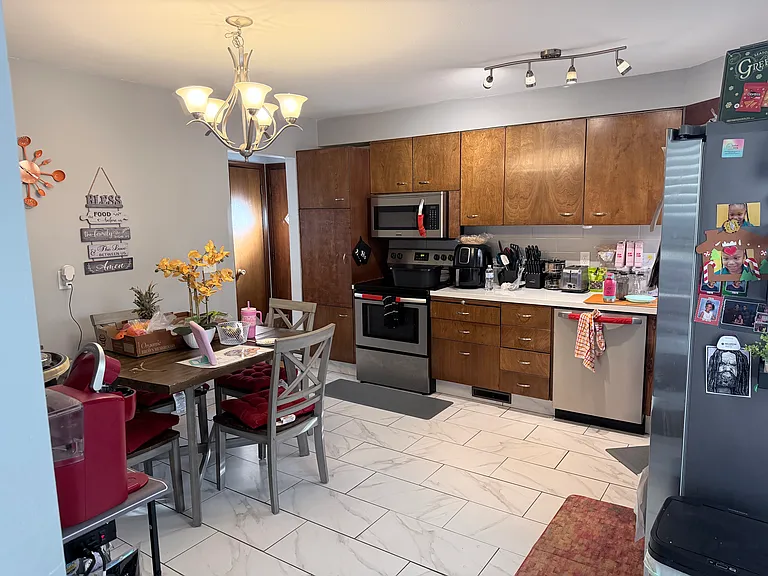 4904 Bancroft St — Photo 5