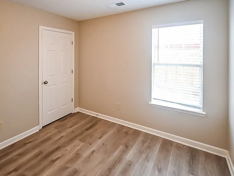 8531 Cross Point Dr — Photo 14