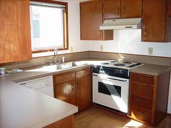 5th image of 2190 W Santiam Dr