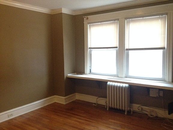 4th image of 3238 Berkley Ave #2