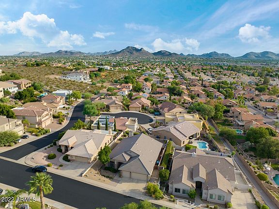 4th image of 1311 E Villa Theresa Dr