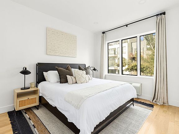 4th image of 103 Meserole St APT 3B