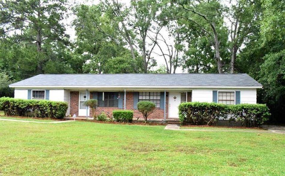 1st image of 143 Horseshoe Dr