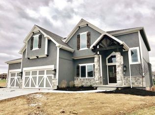 5275 NW 47th Ter, Riverside, MO 64150