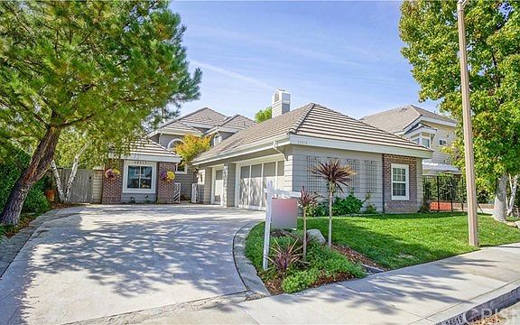 3rd image of 26519 Mistletoe Ct