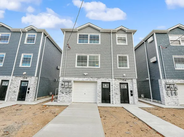 156 26th Bch, Far Rockaway, NY 11691