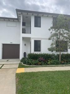 1080 SE 3rd St, Pompano Beach, FL, 33060