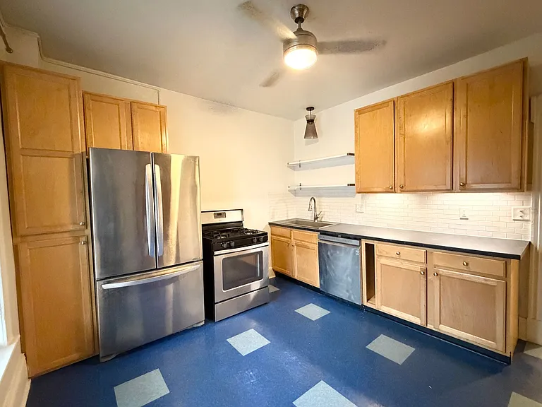 Dover Apartments — Photo 9