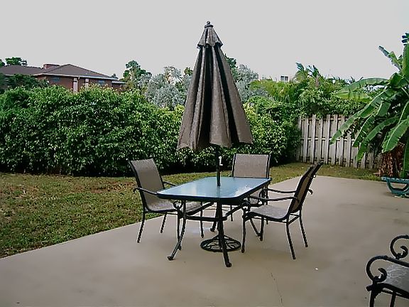 3rd image of 9931 NW 51st Ln