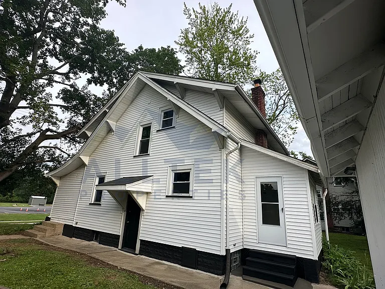 11900 Market St — Photo 20