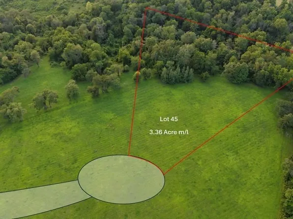 45 Kestrel Hts, Cedar Rapids, IA 52403