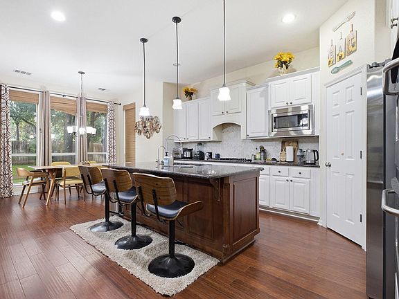 5th image of 3552 Alexandrite Way