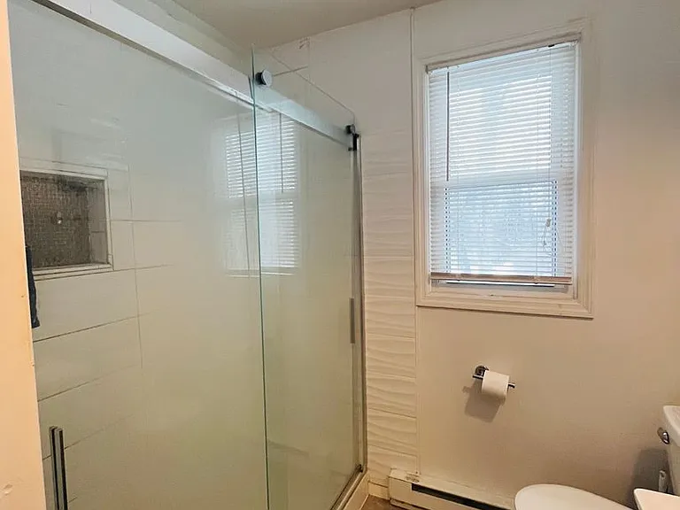Beautifully Remodeled 2BR home in great neighborhood (Guilderland Schools) — Photo 13