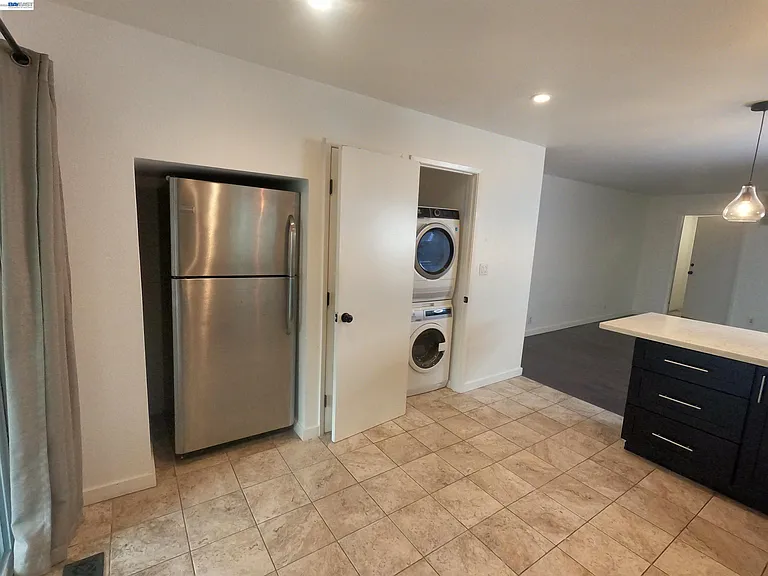 808 14th St — Photo 5