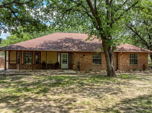 226 Oak St, Springtown, TX 76082