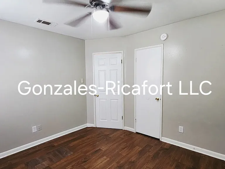 4107 Latimer Ln — Photo 9