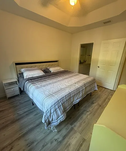 2415 NE 42nd Ave — Photo 52