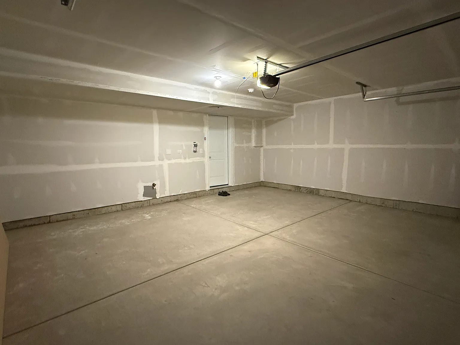 3 bed, 2.5 bath, 1764 sqft, $2,900 — Photo 2