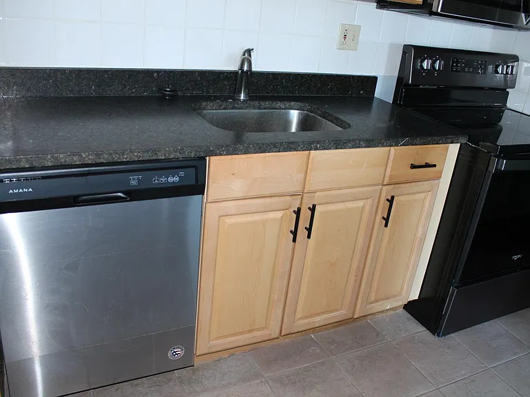 24325 Detroit Rd #202A — Photo 7