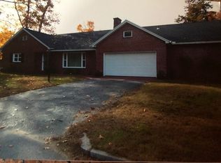 180 Benz St, Springfield, MA 01118