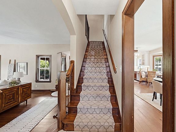 5th image of 3330 Country Club Pl