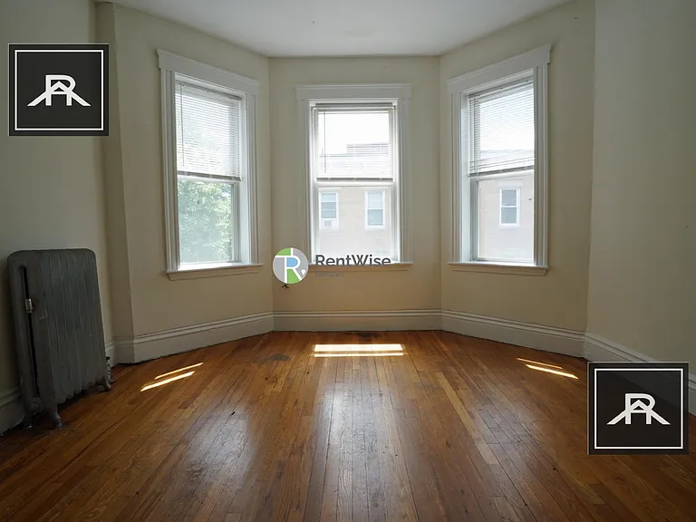8 Camelot Ct #20 — Photo 13
