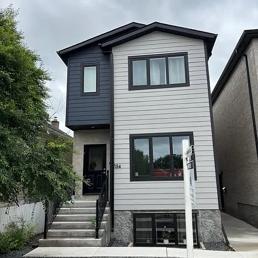 154 A Perth Ave #1