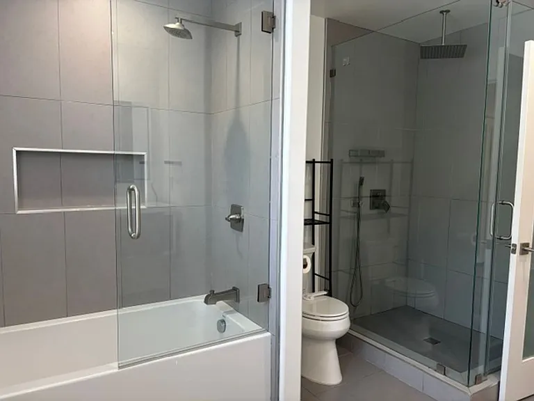 10610 Rhodesia Ave — Photo 10
