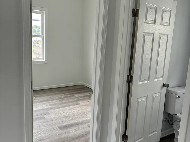 914 W Main St #1 — Photo 12