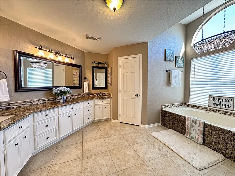 438 Jeanie Lynne Cir — Photo 20