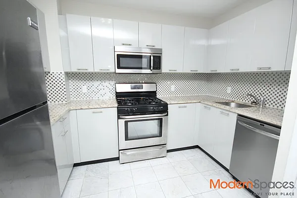 Rented by Modern Spaces | media 4