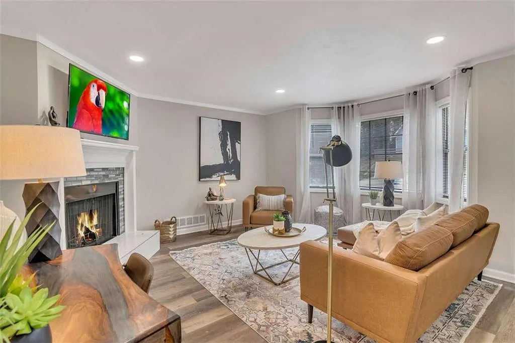 3 bed, 2.5 bath, $3,750 — Photo 4