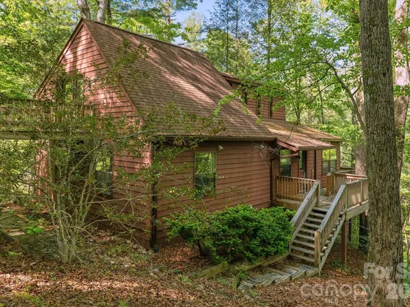 98 Skyline Dr, Hendersonville, NC 28791