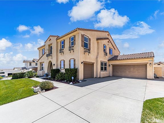 2nd image of 4976 Golden Ridge Pl