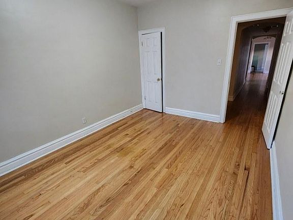 4th image of 3751 W Dickens Ave APT 2