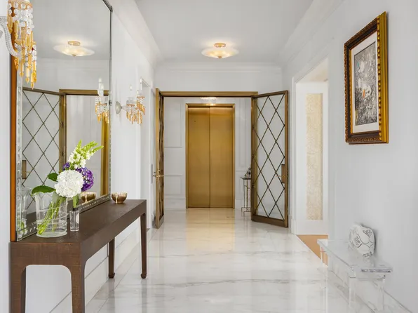 520 Park Avenue image 7 of 21