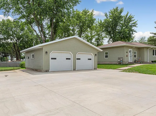302 2nd Ave SE, Medford, MN 55049