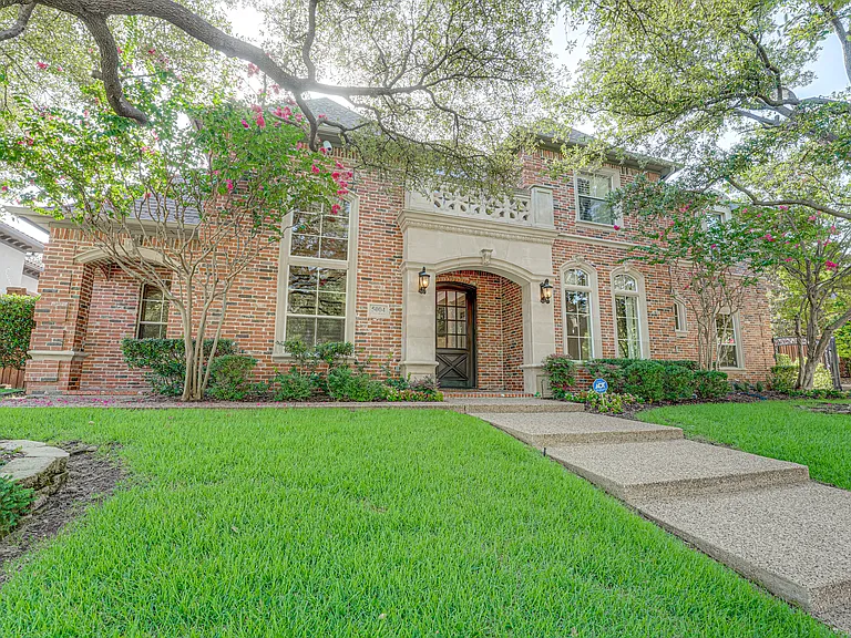 5004 Castle Creek Ct — Photo 2