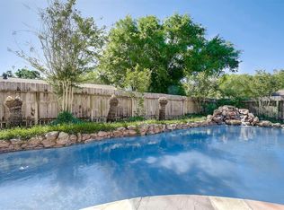 16706 Cobble Ridge Dr, Sugar Land, TX 77498