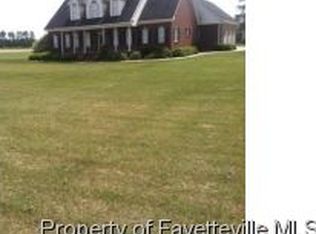 5760 Smithfield Rd, Wade, NC 28395