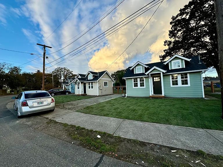15003 W Thorne Ln SW — Photo 11